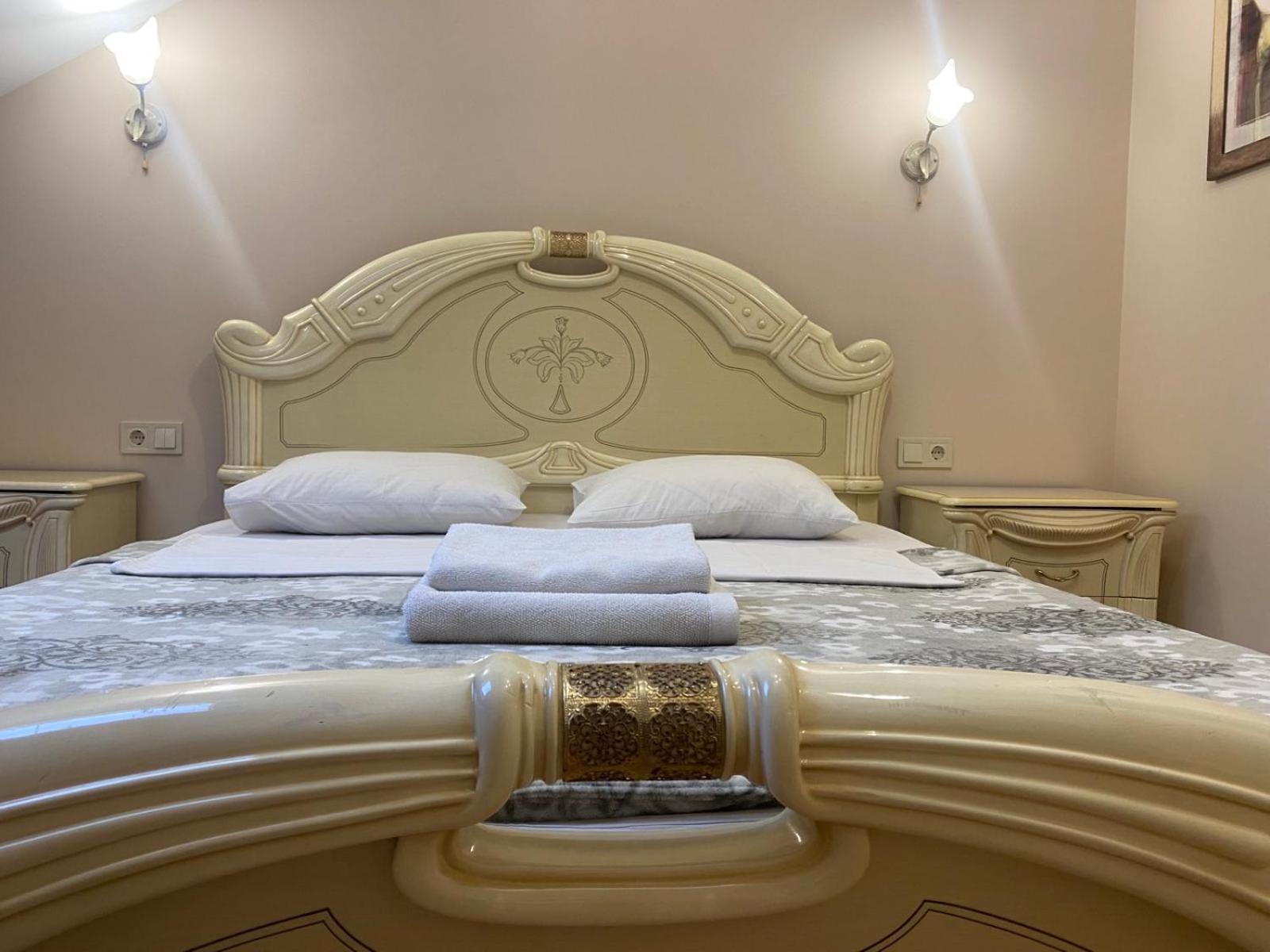 Apart Yaroslava Osmomysla 9 Square - City Center Lviv Kültér fotó