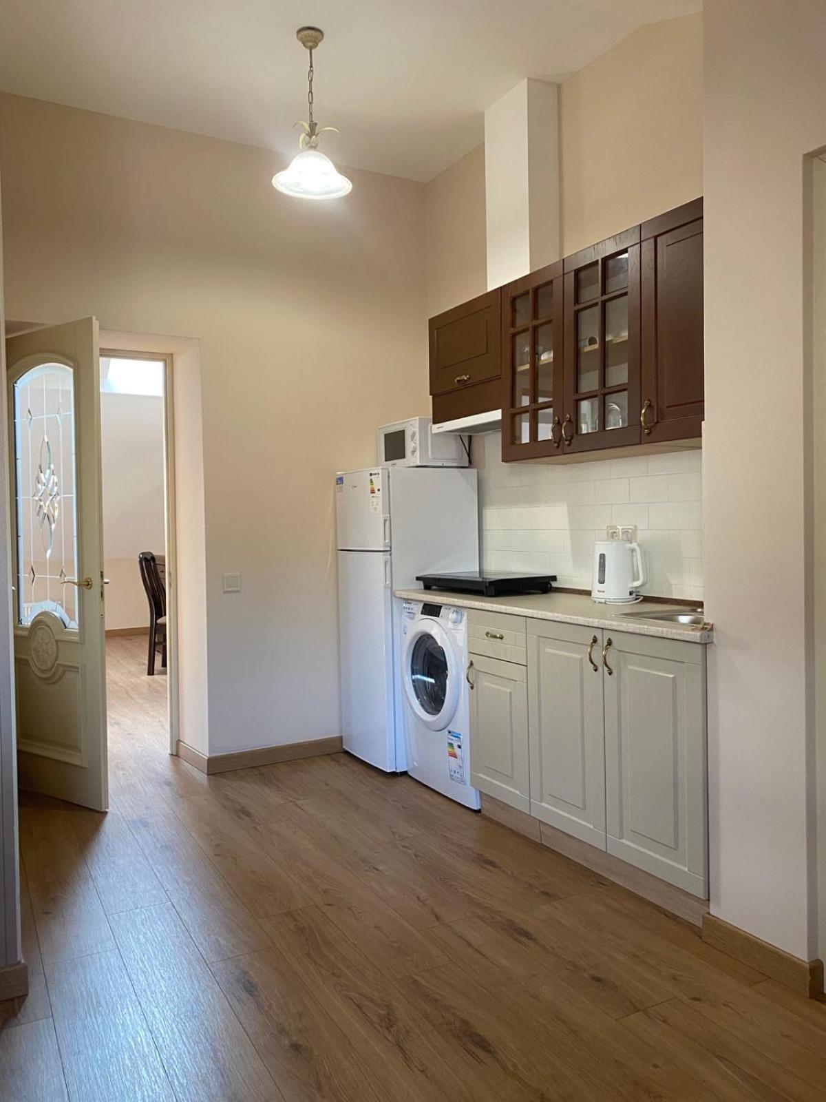 Apart Yaroslava Osmomysla 9 Square - City Center Lviv Kültér fotó