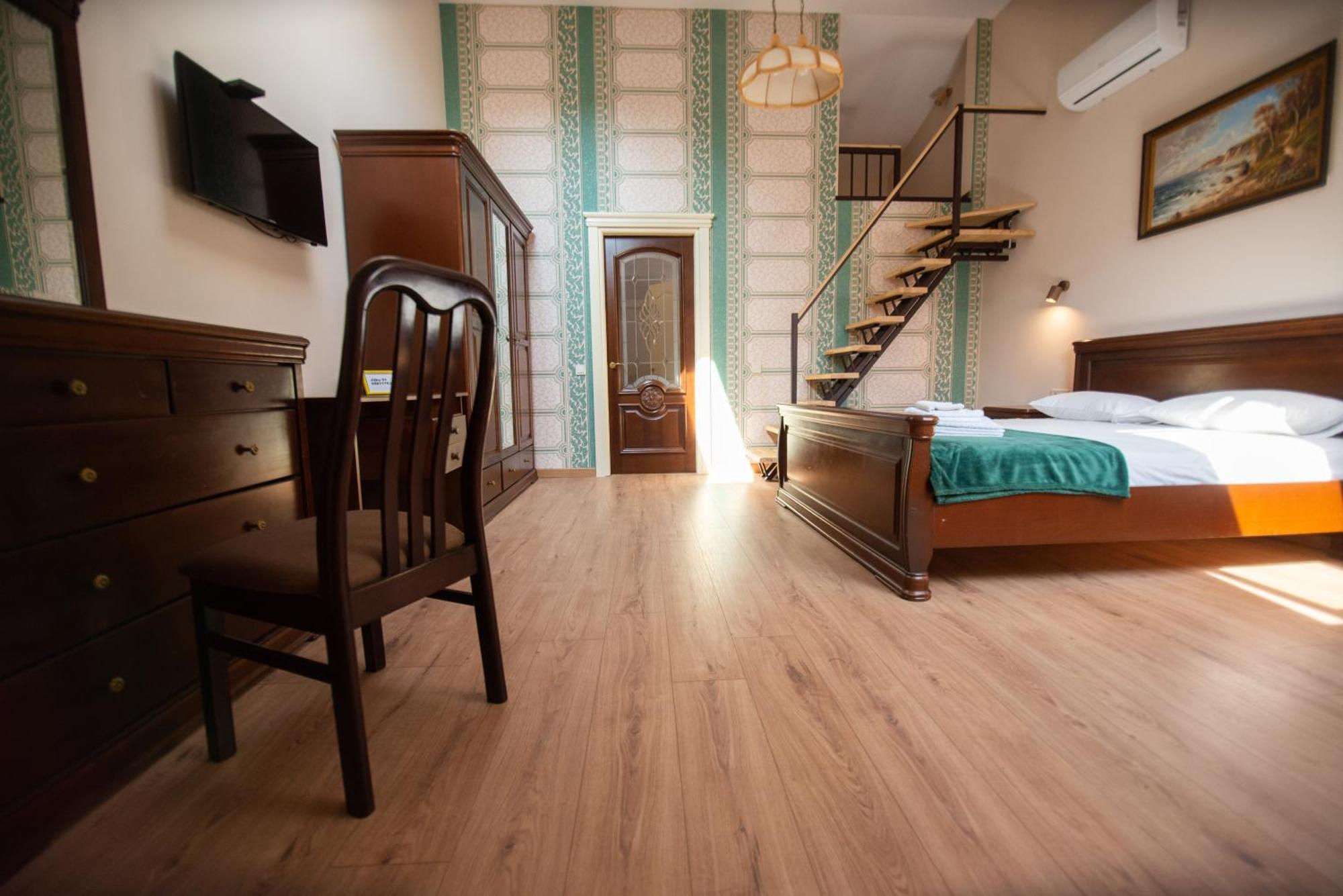 Apart Yaroslava Osmomysla 9 Square - City Center Lviv Kültér fotó
