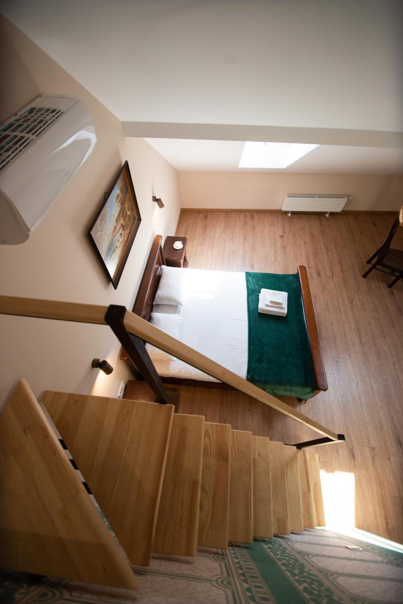 Apart Yaroslava Osmomysla 9 Square - City Center Lviv Kültér fotó