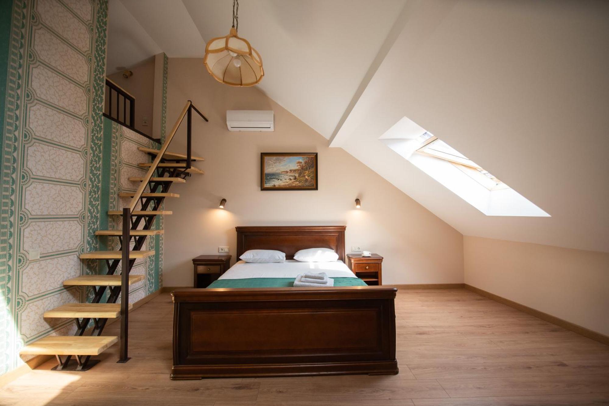 Apart Yaroslava Osmomysla 9 Square - City Center Lviv Kültér fotó