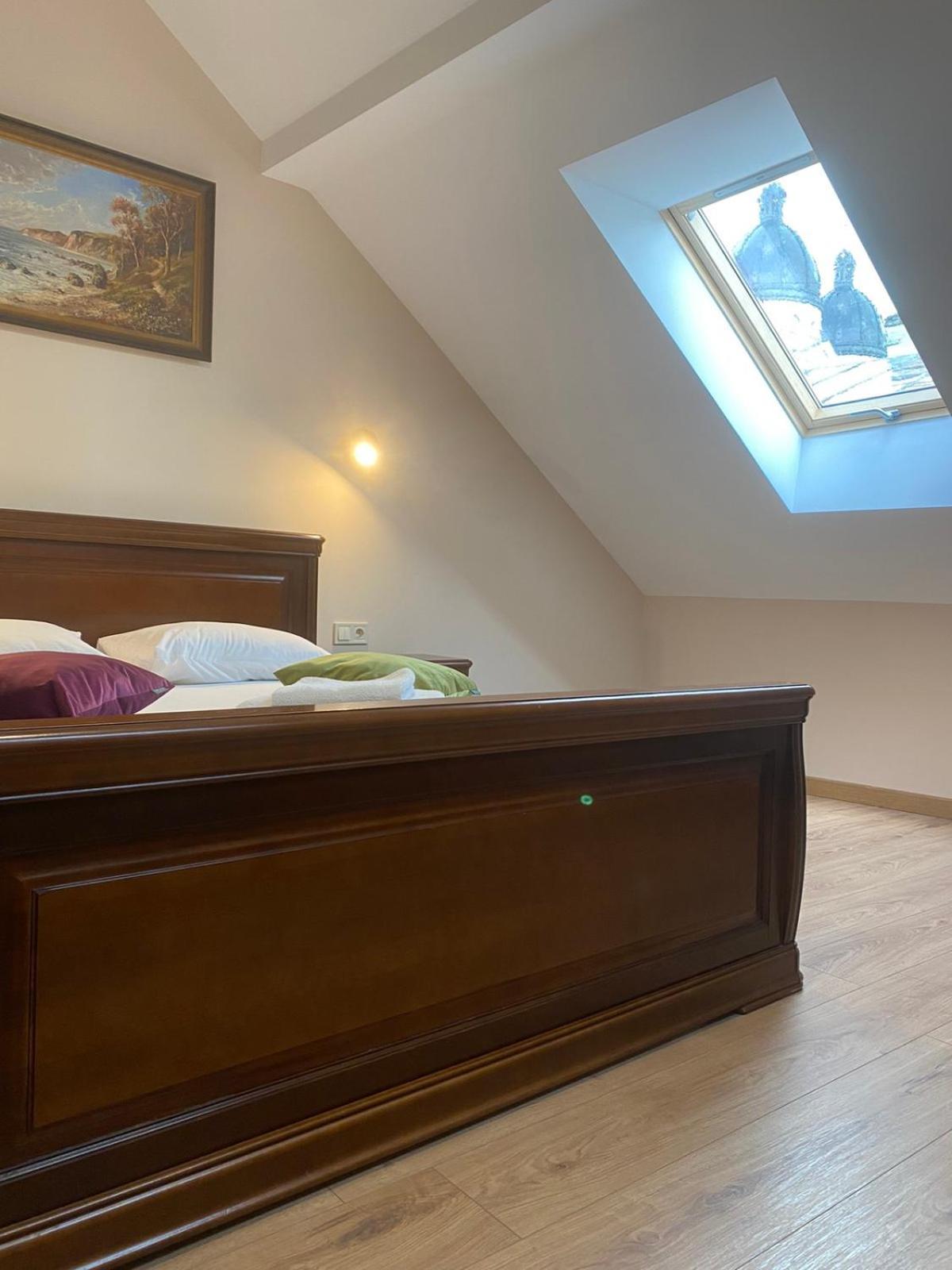 Apart Yaroslava Osmomysla 9 Square - City Center Lviv Kültér fotó