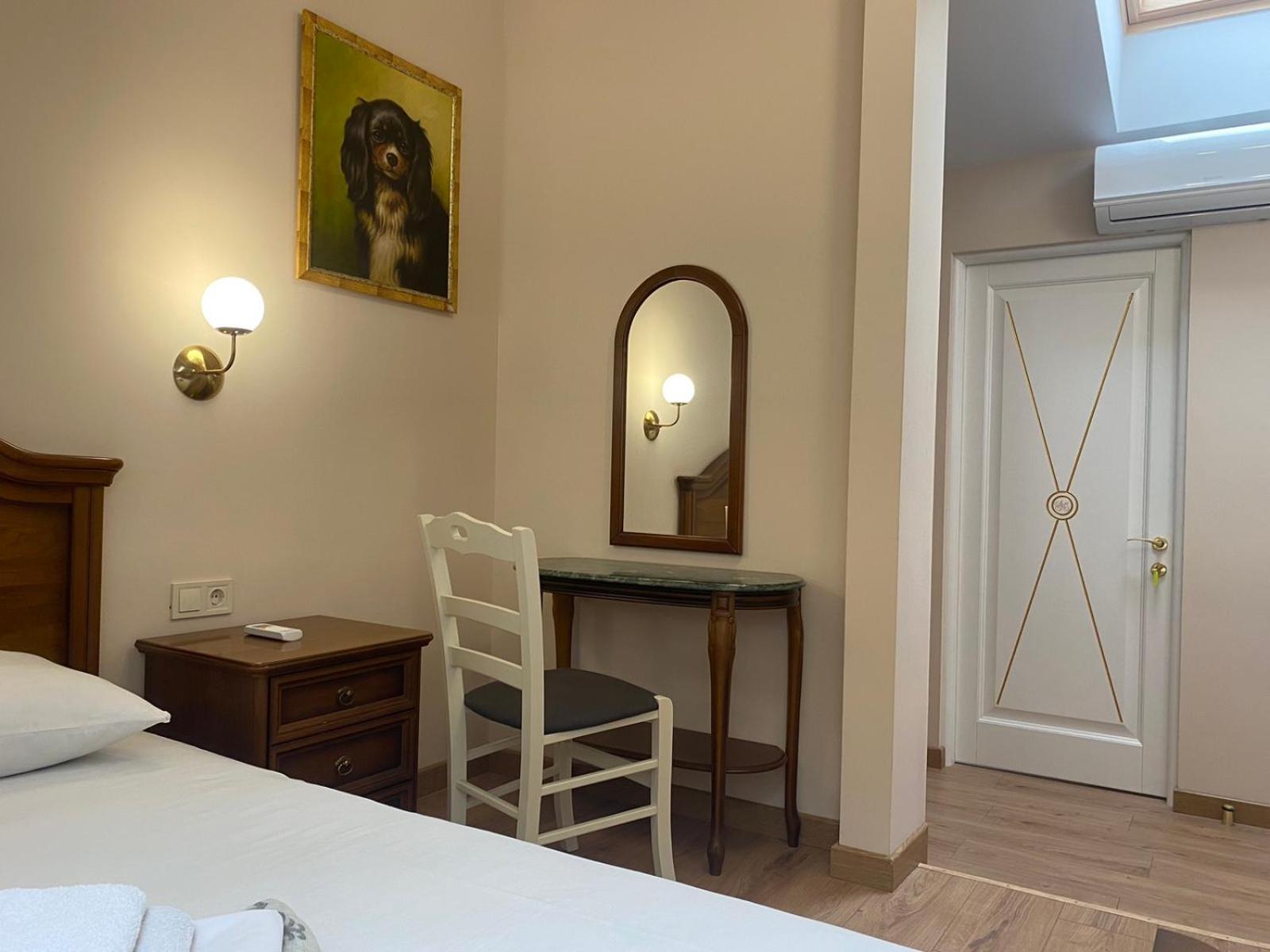 Apart Yaroslava Osmomysla 9 Square - City Center Lviv Szoba fotó