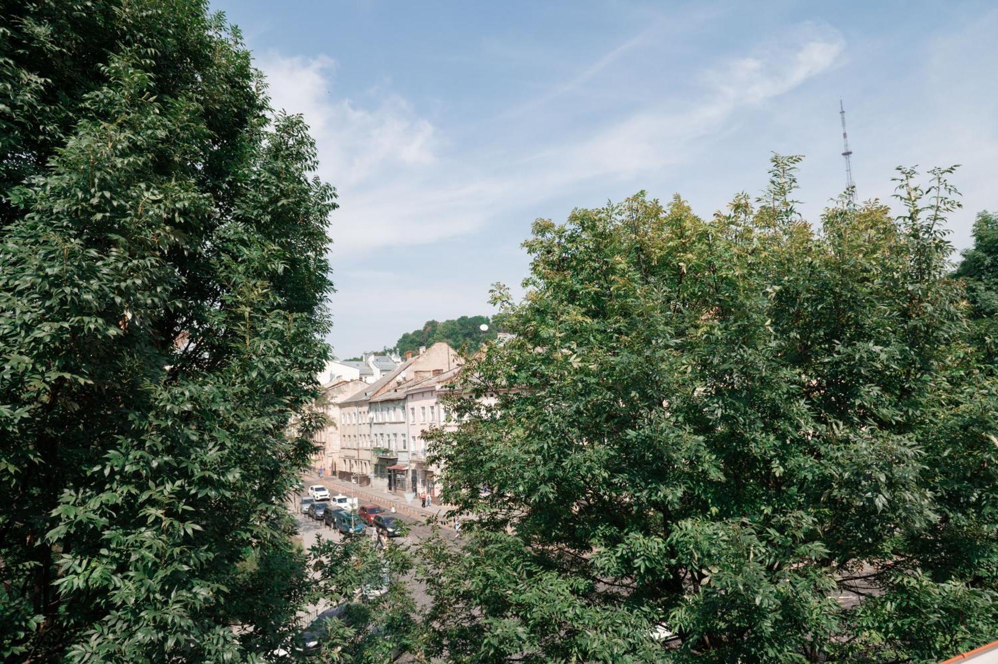 Apart Yaroslava Osmomysla 9 Square - City Center Lviv Szoba fotó